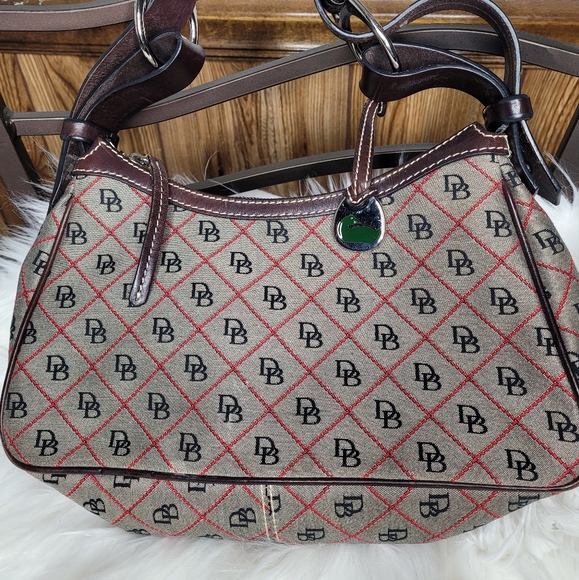 Dooney and bourke purse - Picture 2 of 5